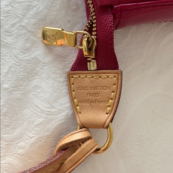 Louis Vuitton fuchsia Hand Bag - Picture 6 of 6